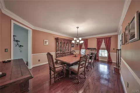1838 Viola Ln, Hellertown, PA 18055 photo 8