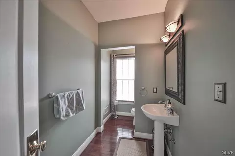 1838 Viola Ln, Hellertown, PA 18055 photo 7