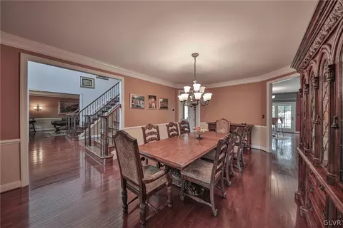 1838 Viola Ln, Hellertown, PA 18055 photo 9