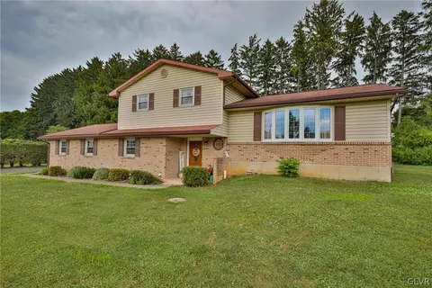 3228 W Dannersville Rd, Northampton, PA 18067
