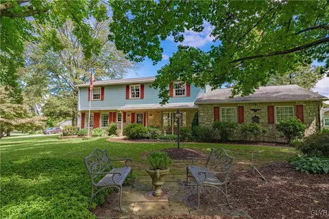 1370 Biafore Ave, Bethlehem, PA 18017