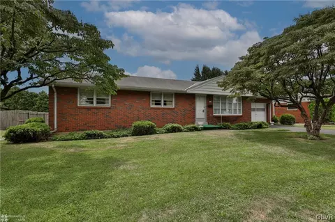 18 E Lynnwood St, Allentown, PA 18103