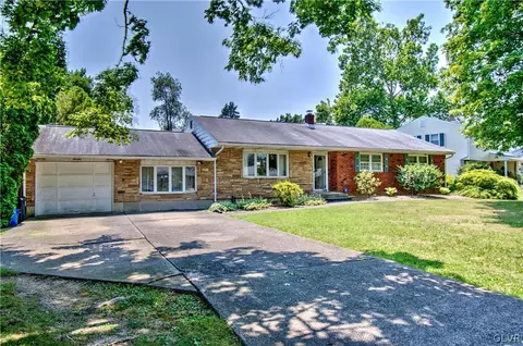 3580 Chesterfield Ln, Bethlehem, PA 18017