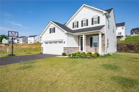 8216 Young Blvd, Fogelsville, PA 18051