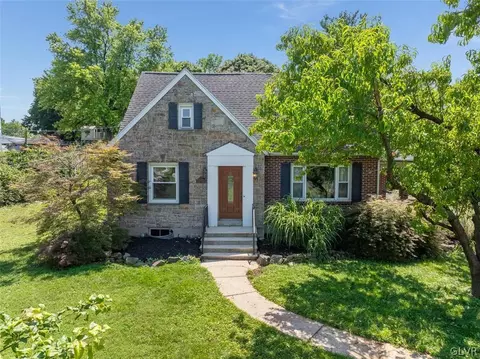684 S Hillview Rd, Allentown, PA 18103