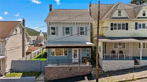 20 Clay St, Tamaqua, PA 18252