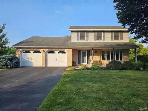 1813 Willow Dr, Forks Twp, PA 18040