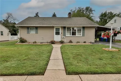 1627 Lansdale Ave, Bethlehem, PA 18017