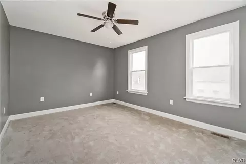 320 E Chestnut St, Hazleton, PA 18201 photo 17
