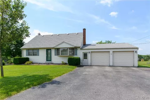 3558 Golden Key Rd, Kempton, PA 19529