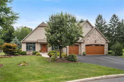 5734 Sabrina Cir, Allentown, PA 18104