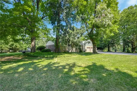 2407 Center St, Bethlehem, PA 18017