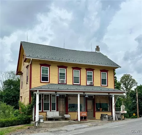 8480 Delaware Dr, Bangor, PA 18013