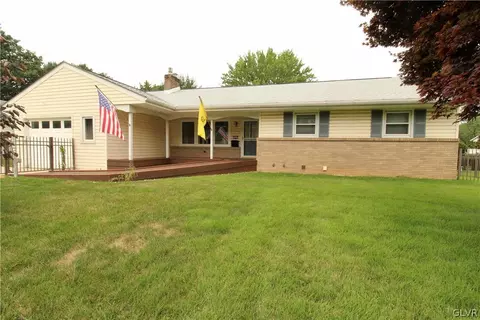 3021 Huron St, Allentown, PA 18103