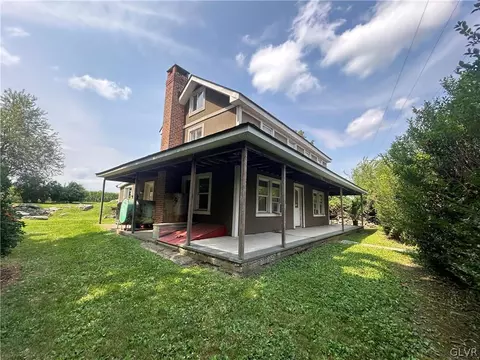 9084 Delaware Dr, Bangor, PA 18013