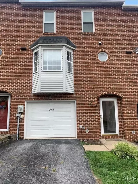 2013 Orchard Dr, Whitehall, PA 18052