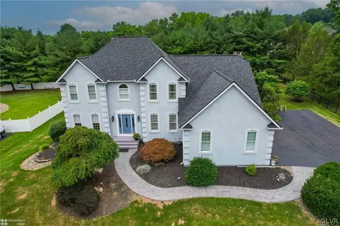 2116 Sherbrooke Dr, Bethlehem, PA 18015