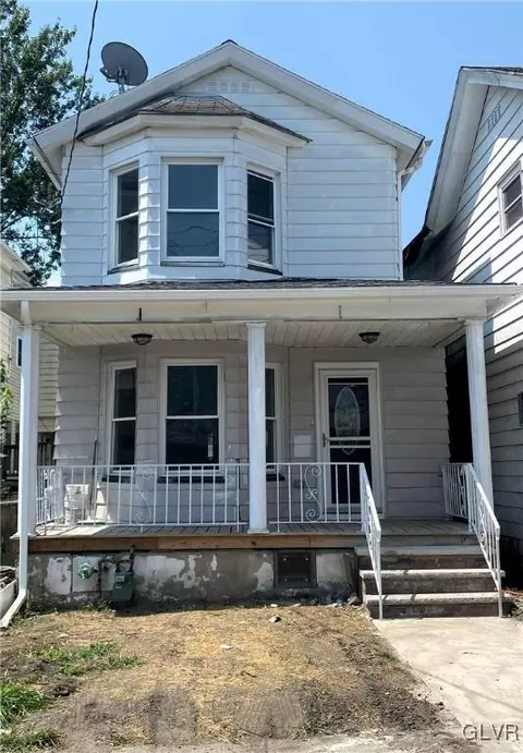 111 Center Ave, Plymouth, PA 18651