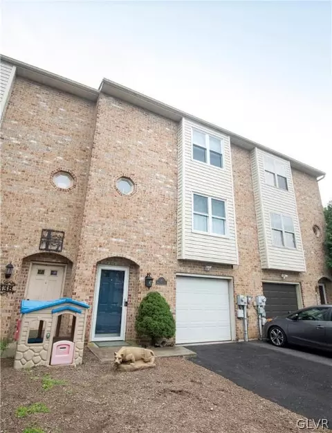 340 2nd, Alburtis, PA 18011