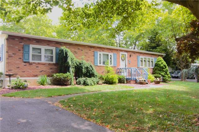 53 Sycamore Dr, Bath, PA 18014