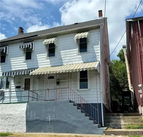 812 Cherokee St, Fountain Hill, PA 18015