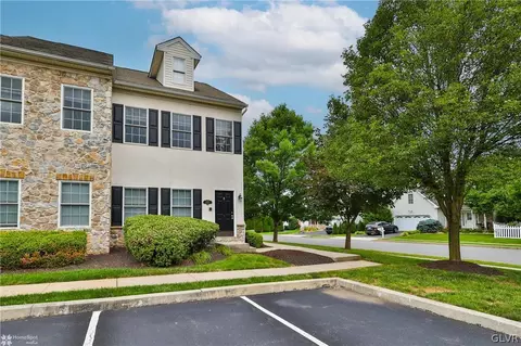 1787 Chateau Pl #D, Easton, PA 18045