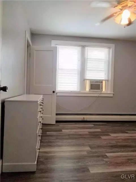 411 E Morton St, Bethlehem, PA 18015 photo 18