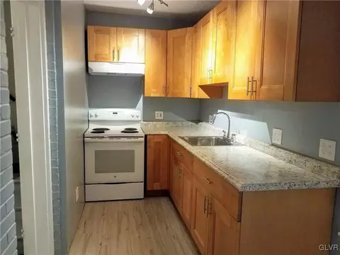 411 E Morton St, Bethlehem, PA 18015 photo 8