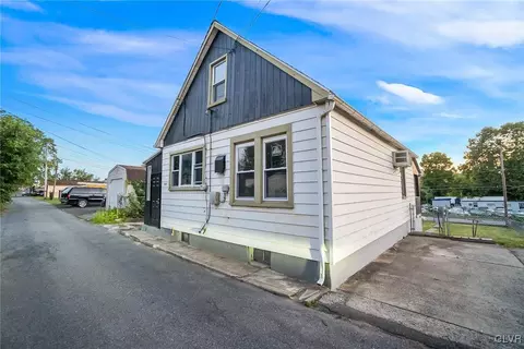 927 4th St S, Allentown, PA 18103