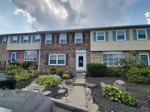 4587 Hedgerow Dr, Allentown, PA 18103