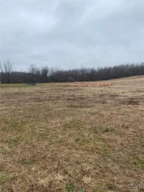 1260 Valley Rd, Allen Twp, PA 18067