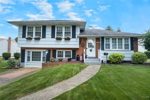 2946 Avon Rd, Bethlehem, PA 18017