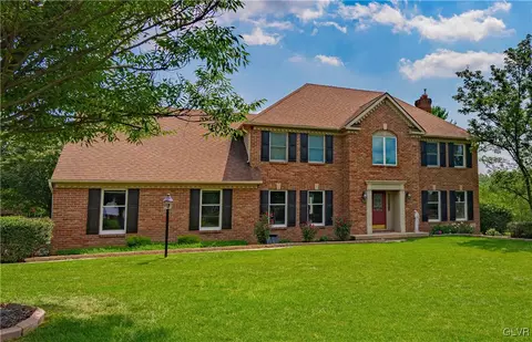 7636 Longwood Dr, Macungie Twp, PA 18069