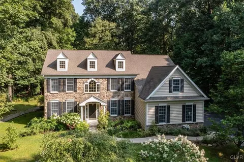 2212 Williams Church Rd, Hellertown, PA 18055