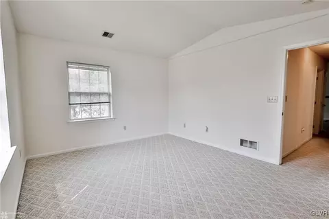 4908 Cheryl Dr, Bethlehem, PA 18017 photo 20