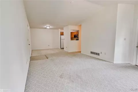 4908 Cheryl Dr, Bethlehem, PA 18017 photo 8