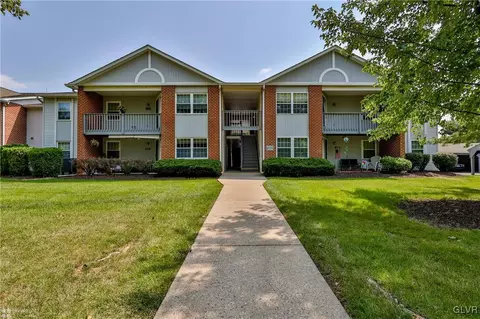 4908 Cheryl Dr, Bethlehem, PA 18017