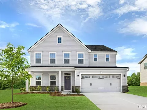 1173 Woodmont Ln, Catasauqua, PA 18032