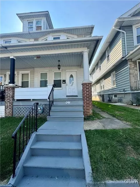 925 Fernwood St, Bethlehem, PA 18018