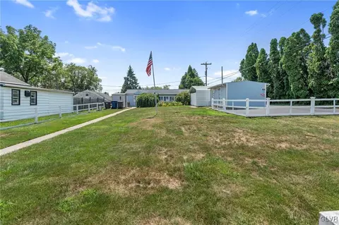 1736 Stanley St, Allentown, PA 18104