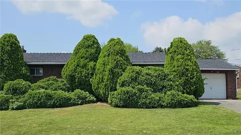 1283 California Ave, Fullerton, PA 18052