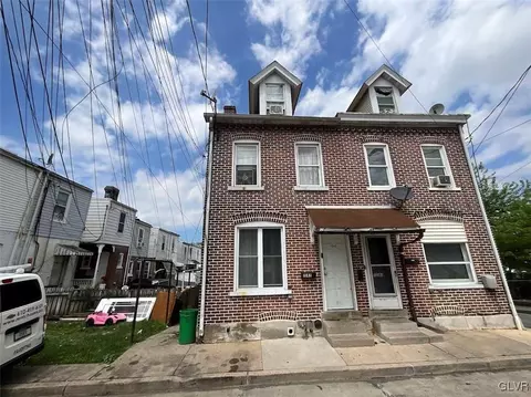 1543 Utica St, Allentown, PA 18102