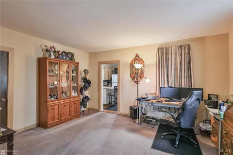 634 Spring St, Bethlehem, PA 18018 photo 10