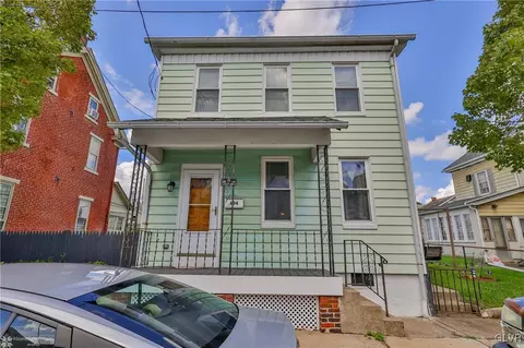 634 Spring St, Bethlehem, PA 18018 photo 2