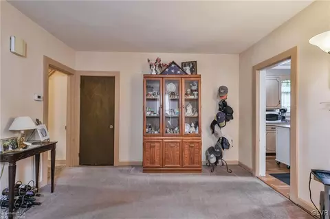 634 Spring St, Bethlehem, PA 18018 photo 11