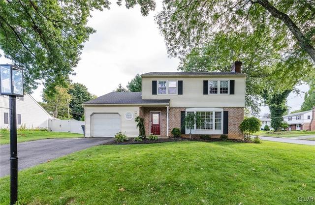 916 N 3rd St, Emmaus, PA 18049
