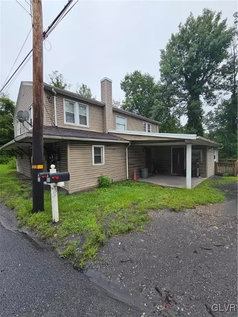 180 Stock St, Nesquehoning, PA 18240