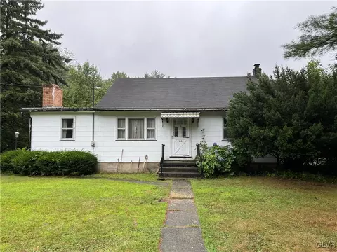 164 E Mountain Rd, Wind Gap, PA 18091