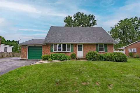 1412 Laurel Ln, Macungie, PA 18062