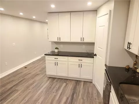 430 E Garrison St, Bethlehem, PA 18018 photo 5
